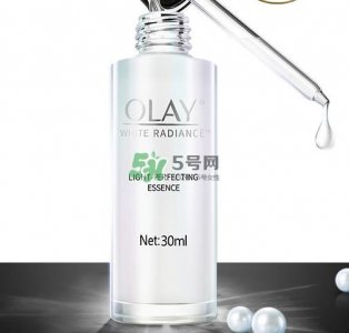 ​olay小白瓶和乐敦cc美容液哪个好？olay小白瓶和乐敦cc顺序