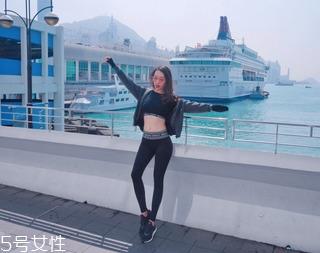 女健身衣服什么牌子好 女士健身服哪个牌子好