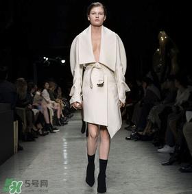 Burberry是什么牌子 巴宝莉是什么档次的牌子