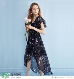 7月份穿什么衣服？七月份穿衣搭配