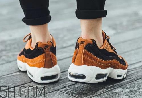 nike air max 95马毛限定款上脚效果怎么样？