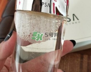 ​ipsa流金水是玻璃瓶吗？流金水是塑料的吗