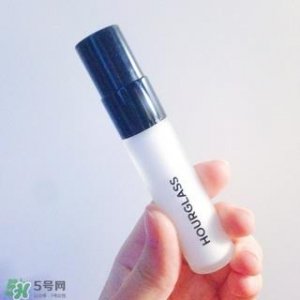 ​hourglass妆前乳怎么用?hourglass妆前乳使用方法