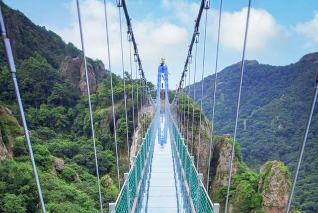 安徽马仁奇峰，奇幻漂流、绝壁栈道，现在去刚刚好