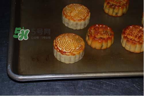 月饼泄脚是什么意思_月饼泻脚的原因_月饼泻脚怎么办