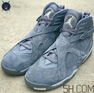 ​kaws与air jordan 8联名实物什么样？