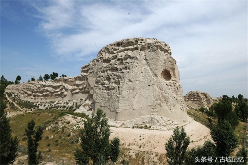 走近统万城，看东晋时南匈奴贵族赫连勃勃建立的大夏国都城