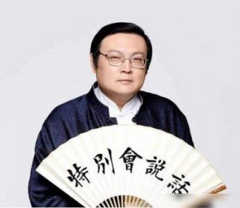 ​“老梁曾无所不知，但所有节目被封，原因太‘活该’”