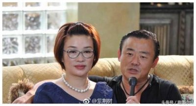 ​周立波妻子身份曝光，年仅26岁身价却上亿，离婚多次有3孩子