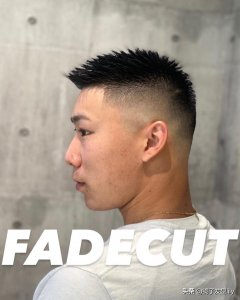 男生比较精神干练帅气的发型(最帅气男士发型15款)