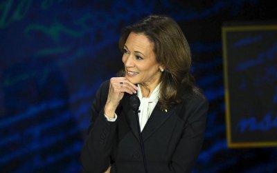 哈里斯语出惊人:如果有人闯入我家,就等着吃枪子儿吧!