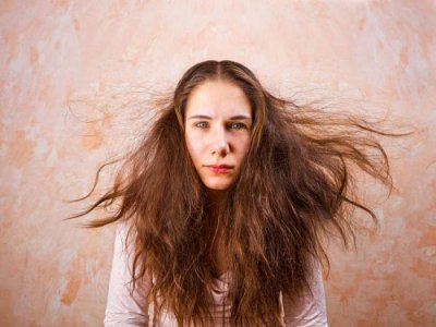 静电怎么消除(消除静电的小妙招今天教你)